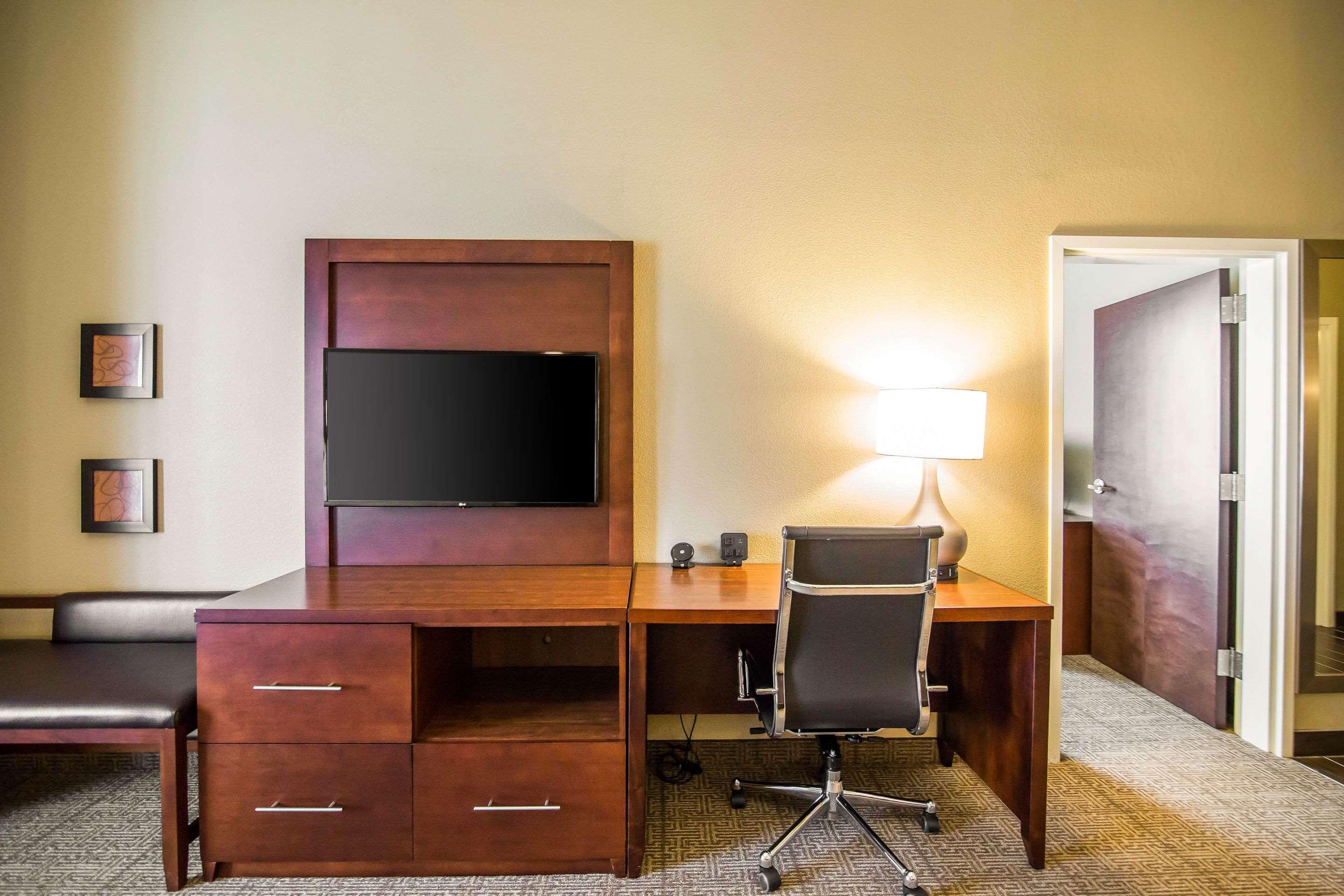 Comfort Suites - Dodge City Eksteriør bilde