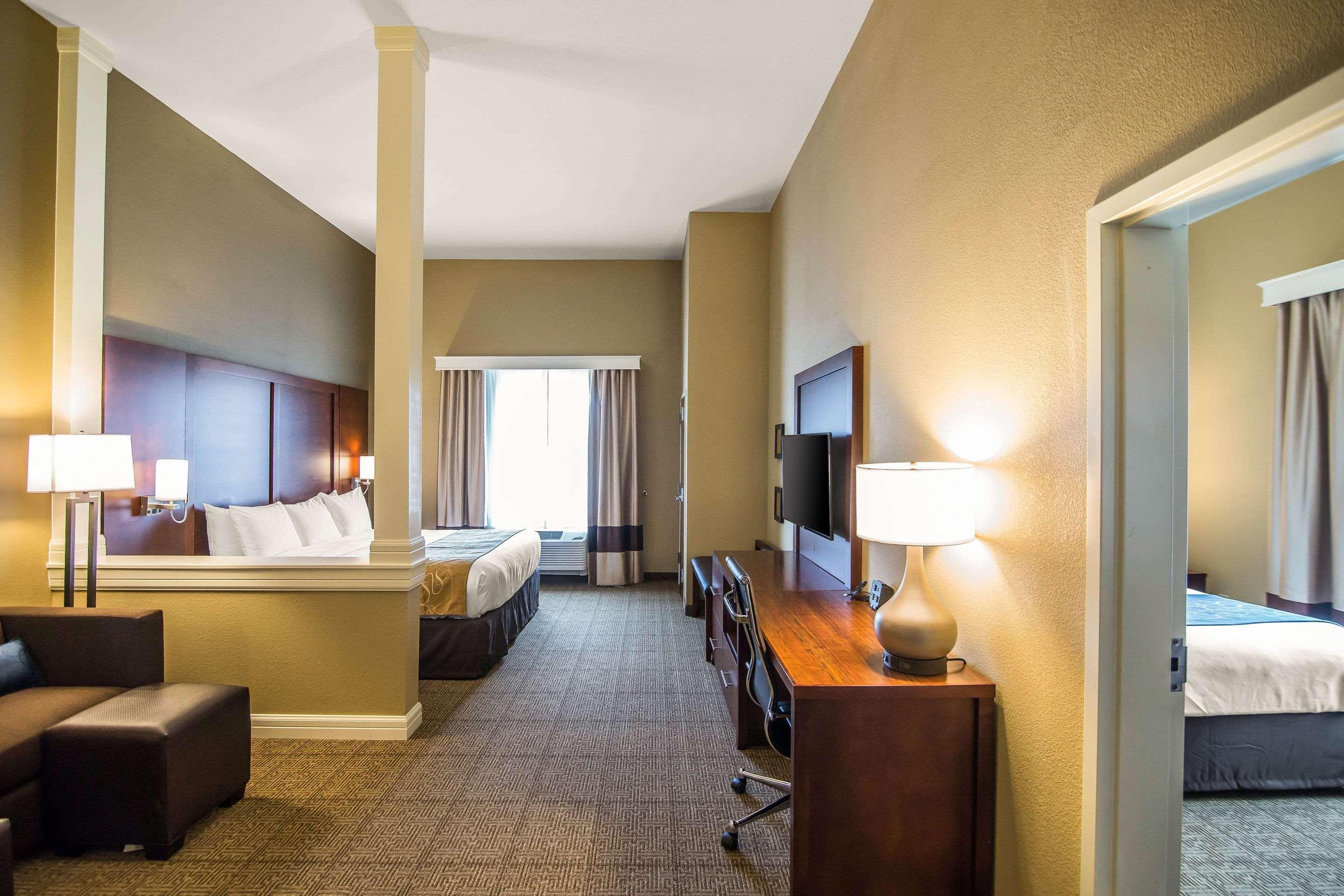 Comfort Suites - Dodge City Eksteriør bilde