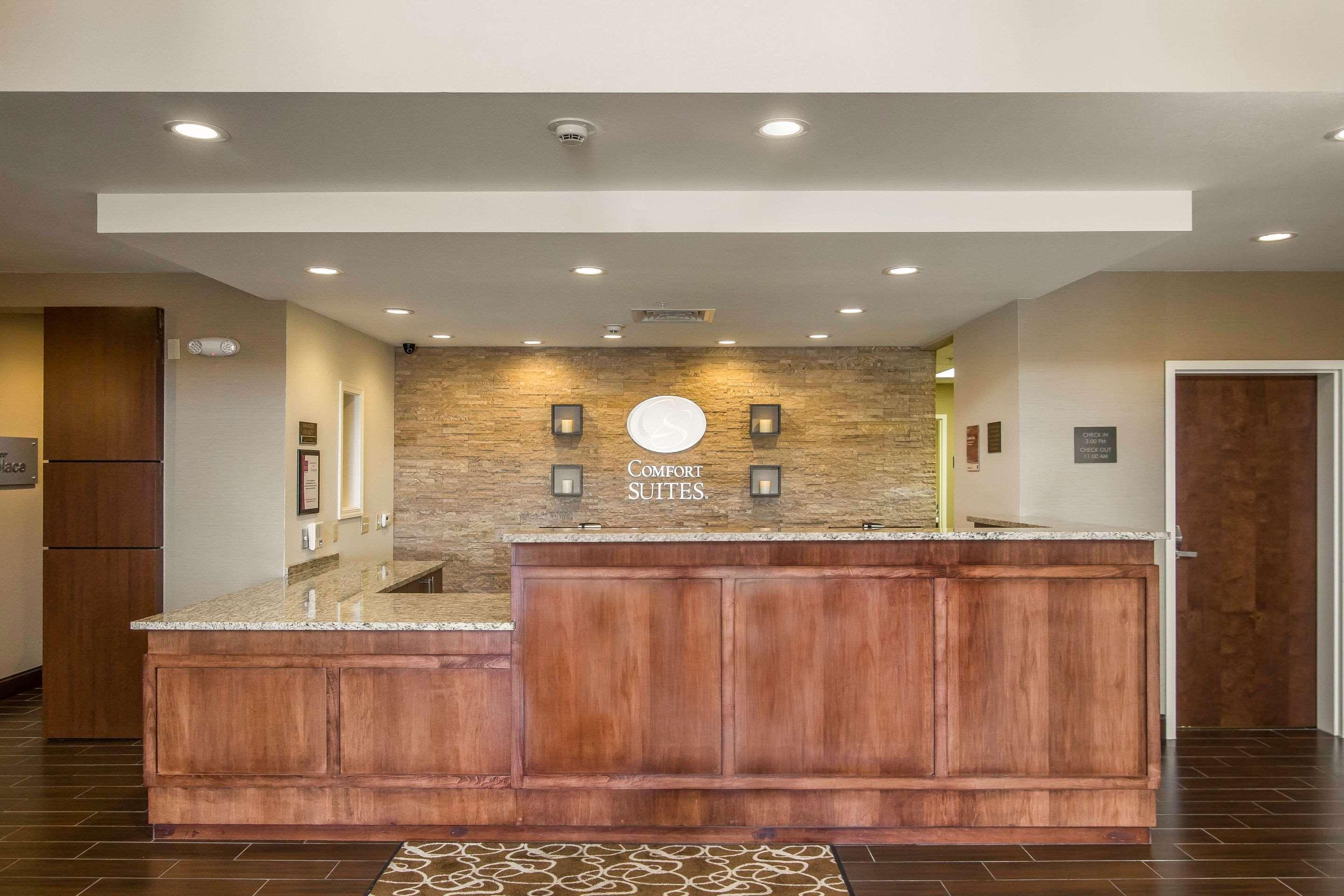 Comfort Suites - Dodge City Eksteriør bilde