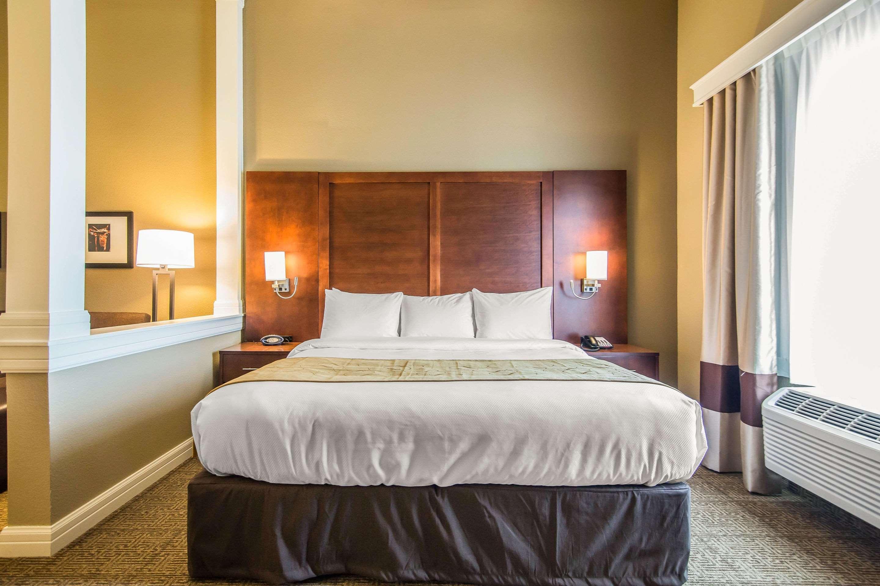 Comfort Suites - Dodge City Eksteriør bilde