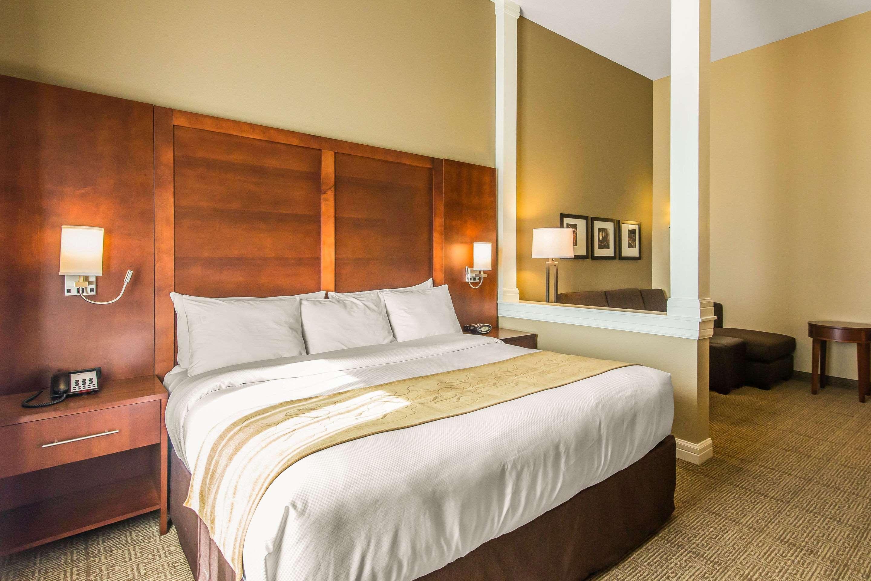 Comfort Suites - Dodge City Eksteriør bilde