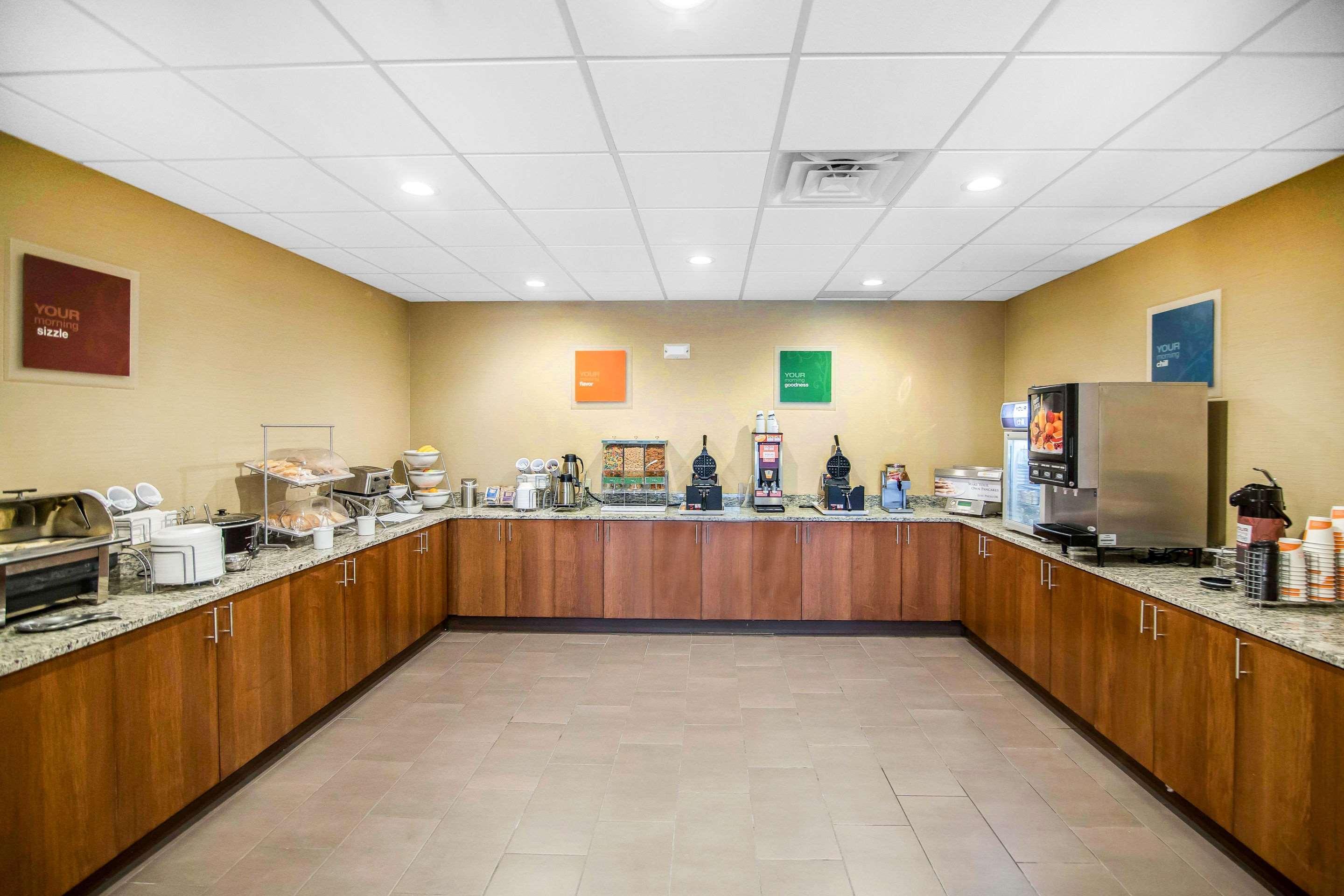 Comfort Suites - Dodge City Eksteriør bilde