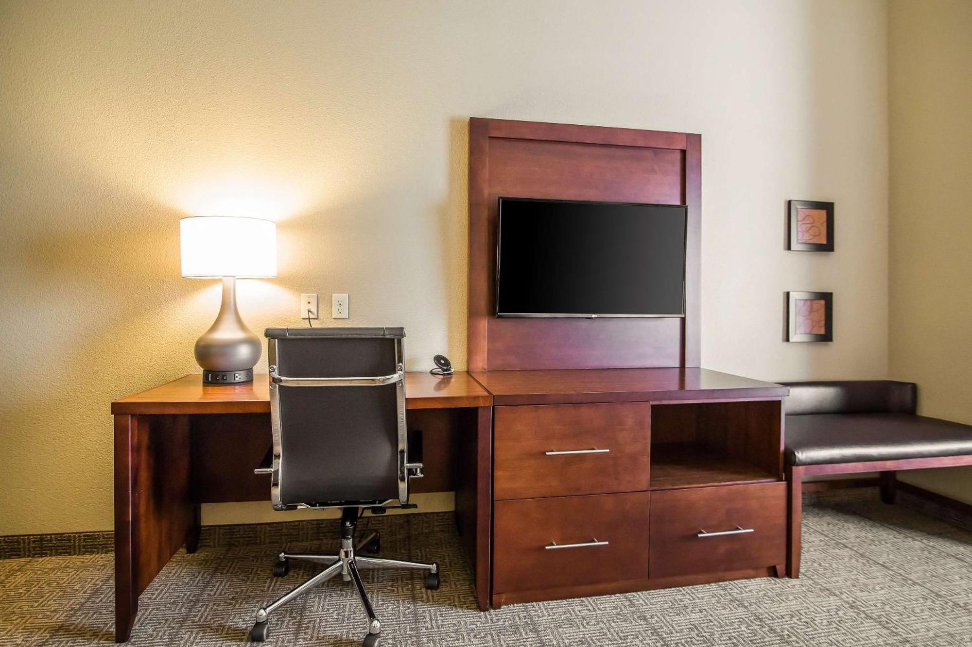 Comfort Suites - Dodge City Eksteriør bilde